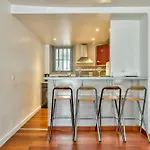 Charming Parisian Retreat In The Heart Of The City